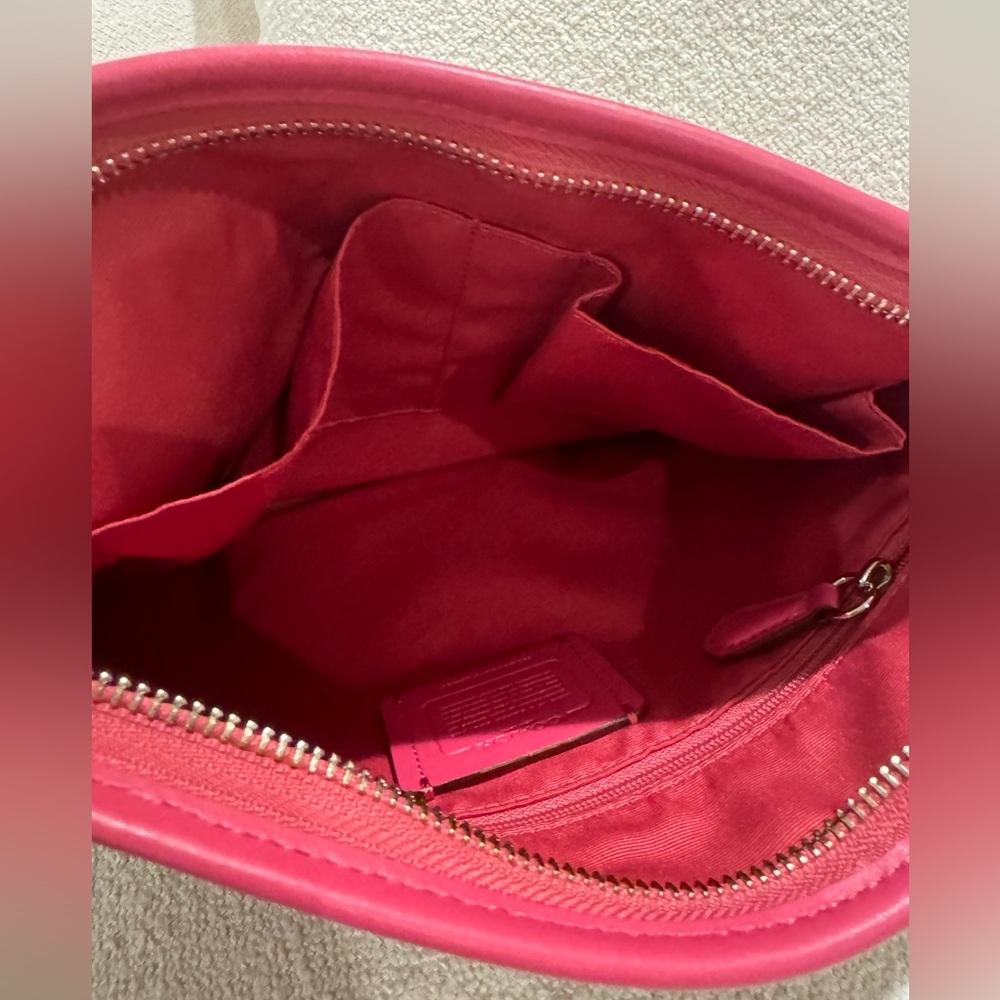 Coach File Messenger Bag - Picture 4 of 4